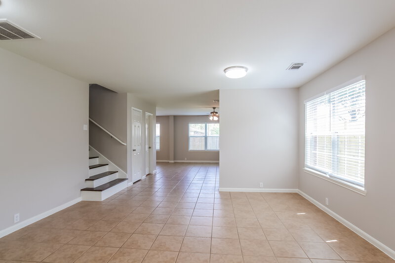 2,250/Mo, 4742 Markham Woods Ct Houston, TX 77345 Dining Room View 2