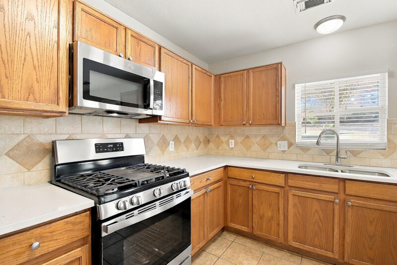 1,825/Mo, 4742 Markham Woods Ct Houston, TX 77345 Kitchen View