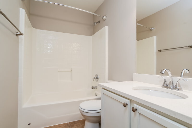 2,250/Mo, 4742 Markham Woods Ct Houston, TX 77345 Bathroom View