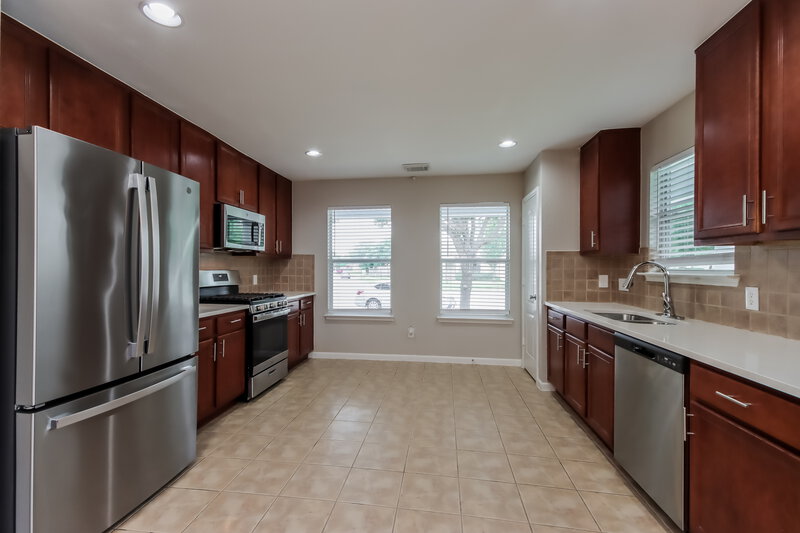 2,160/Mo, 8102 Villandry Ln Humble, TX 77338 Kitchen View 2