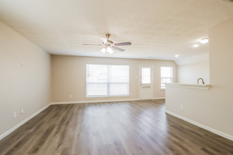 2,145/Mo, 2827 Dustin Pl Ct Humble, TX 77396 Living Room View