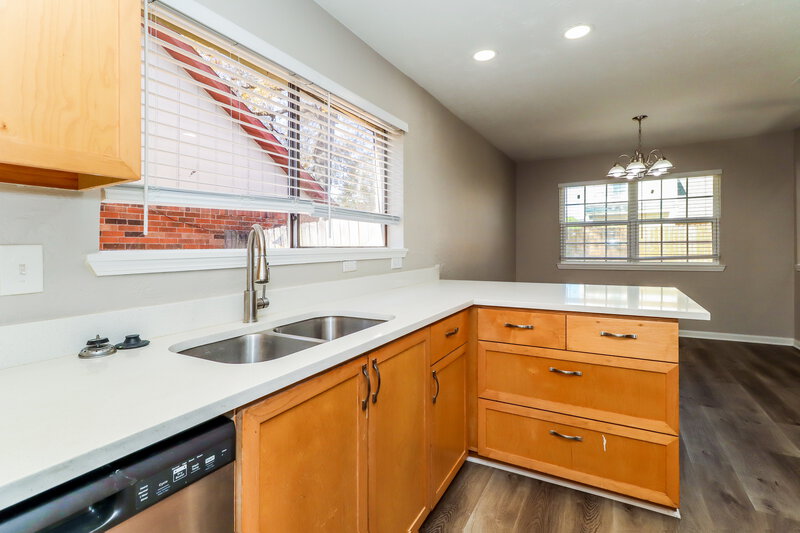 2,120/Mo, 15007 Tayport Ln Channelview, TX 77530 Kitchen View 3
