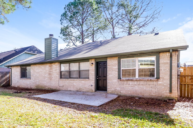2,120/Mo, 15007 Tayport Ln Channelview, TX 77530 Rear View