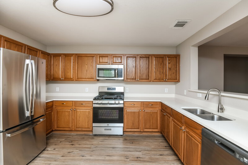 2,760/Mo, 6339 Bright Bloom Ln Spring, TX 77379 Kitchen View 2