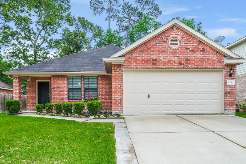 2,065/Mo, 2410 Lexington Park Dr Spring, TX 77373 External View
