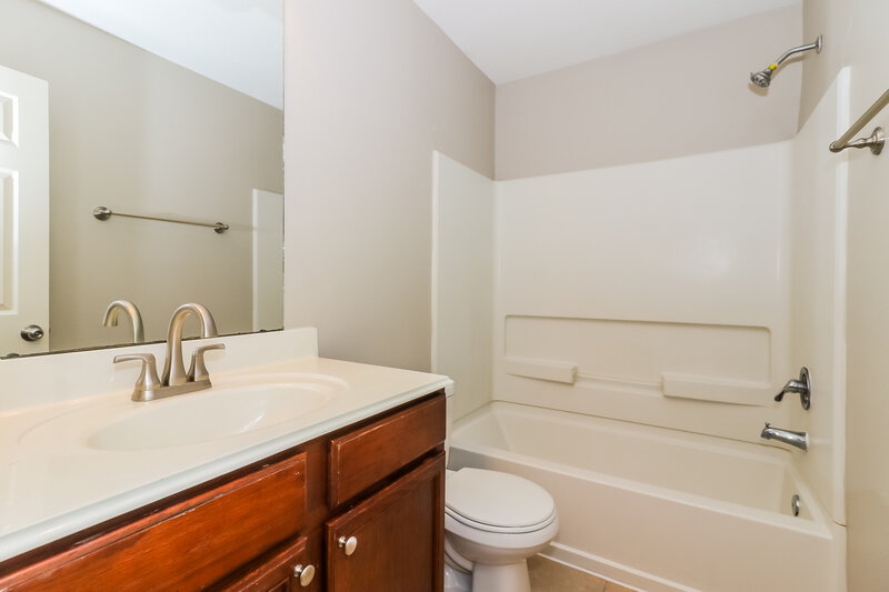 1,795/Mo, 6823 Clover Walk Ln Richmond, TX 77469 Bathroom View