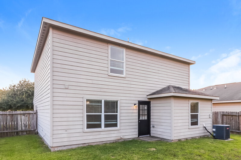 1,795/Mo, 6823 Clover Walk Ln Richmond, TX 77469 Rear View