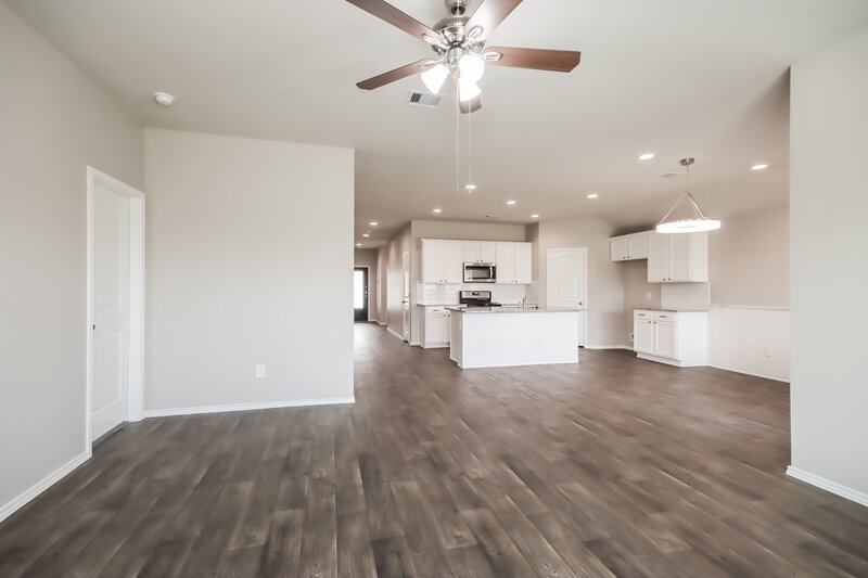 2,130/Mo, 18218 Cascadia Mill Ct New Caney, TX 77357 Living Room View 2