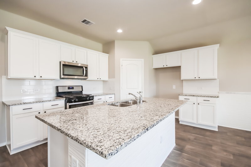 2,130/Mo, 18218 Cascadia Mill Ct New Caney, TX 77357 Kitchen View