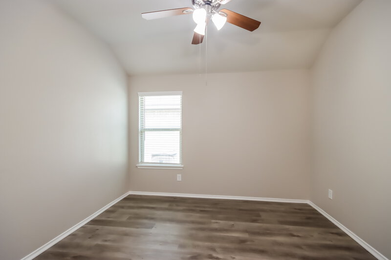 2,130/Mo, 18218 Cascadia Mill Ct New Caney, TX 77357 Bedroom View