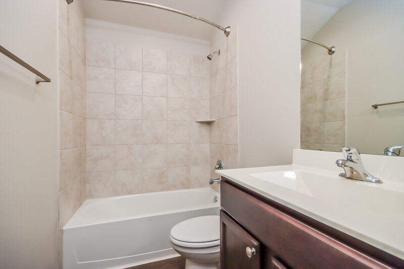 2,130/Mo, 18218 Cascadia Mill Ct New Caney, TX 77357 Bathroom View