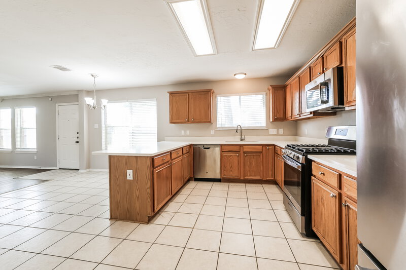 2,105/Mo, 7411 Telico Junction Ln Humble, TX 77346 Kitchen View