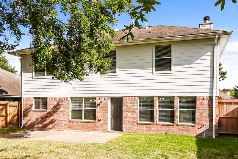 2,105/Mo, 7411 Telico Junction Ln Humble, TX 77346 Rear View