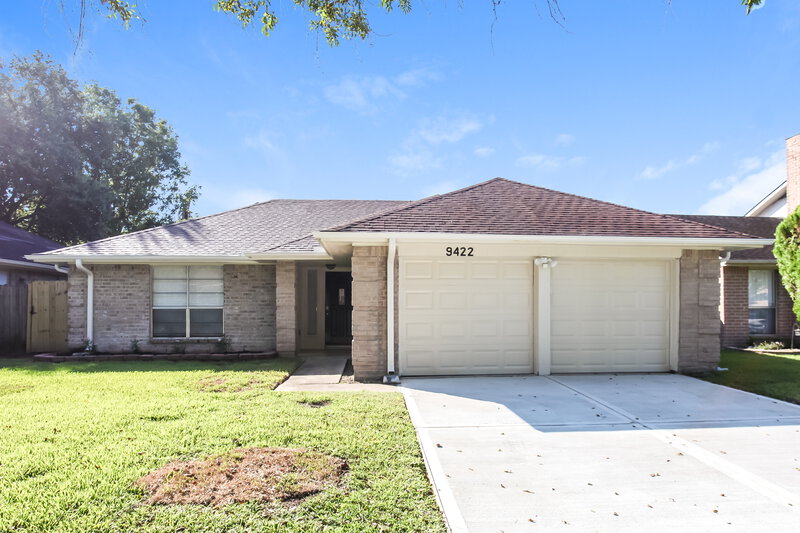 1,805/Mo, 9422 Kingsvalley Dr Houston, TX 77075 External View