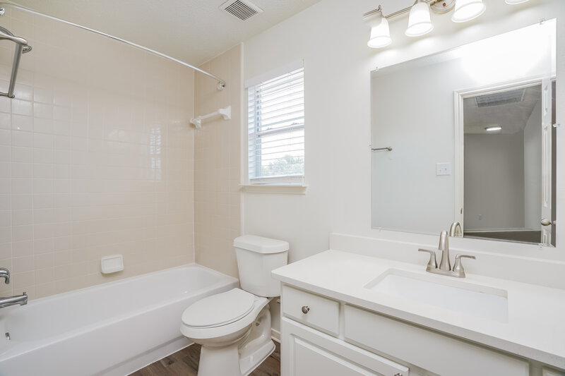 2,670/Mo, 21719 Texian Ct Spring, TX 77388 Bathroom View 2