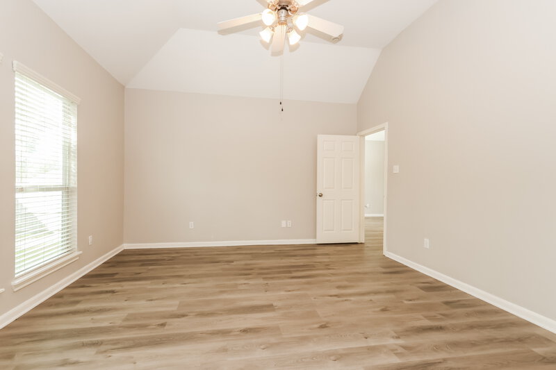 2,030/Mo, 985 Oak Falls Dr Willis, TX 77378 Main Bedroom View 2