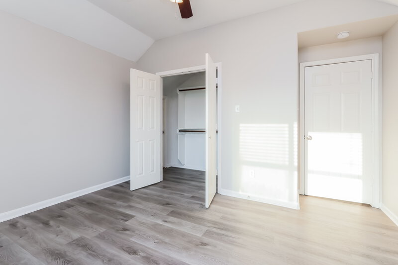 1,950/Mo, 985 Oak Falls Dr Willis, TX 77378 Bedroom View