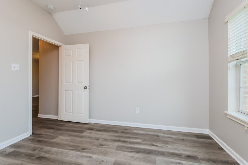 1,950/Mo, 985 Oak Falls Dr Willis, TX 77378 Bedroom View 2