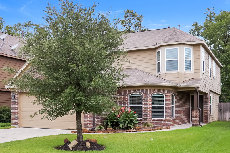 2,335/Mo, 9981 Kingfisher Dr Conroe, TX 77385 Front View