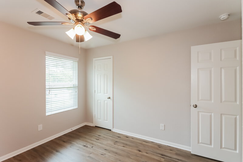 2,335/Mo, 9981 Kingfisher Dr Conroe, TX 77385 Bedroom View 2