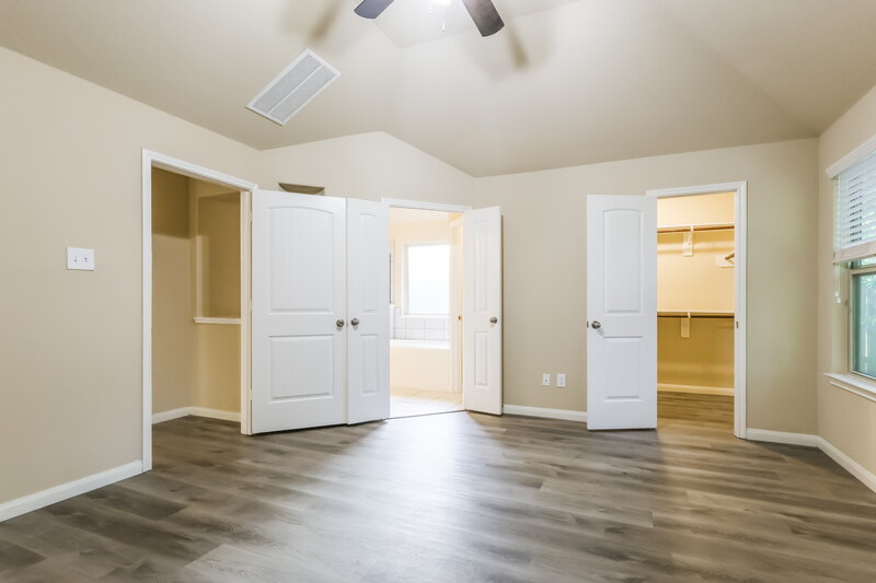 1,720/Mo, 988 Arbor Glen Conroe, TX 77303 Main Bedroom View 2