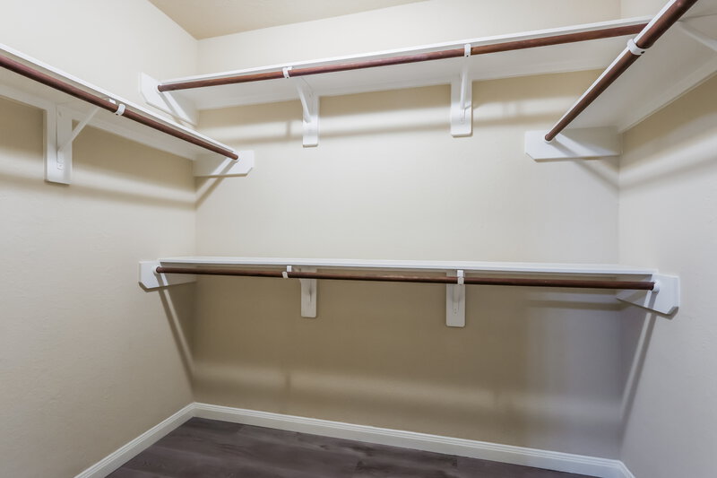 1,720/Mo, 988 Arbor Glen Conroe, TX 77303 Walk In Closet View