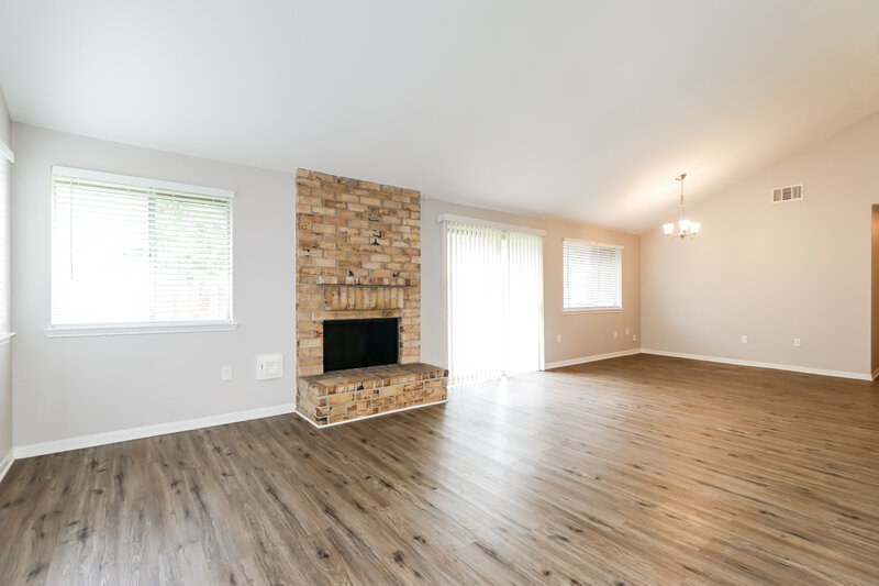 1,910/Mo, 9206 Bayou Bluff Dr Spring, TX 77379 Living Room View