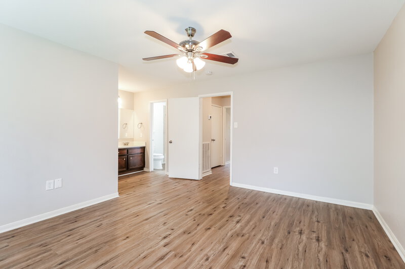 1,910/Mo, 9206 Bayou Bluff Dr Spring, TX 77379 Main Bedroom View 2