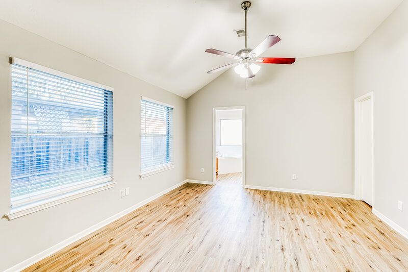 2,025/Mo, 6614 Valerian Ln Katy, TX 77449 Main Bedroom View