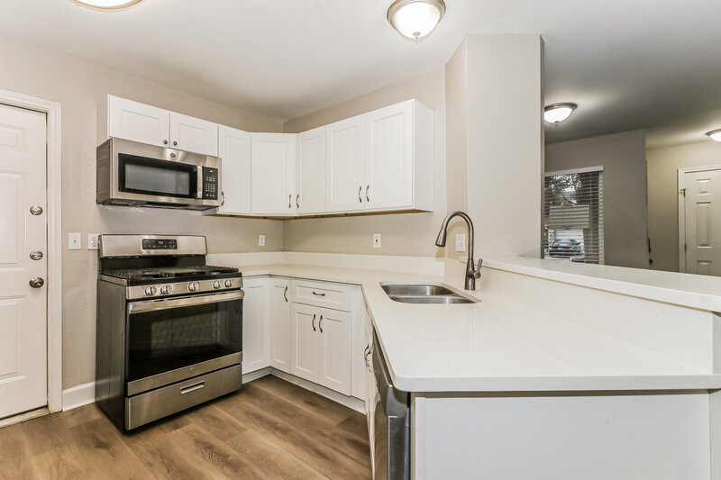 1,935/Mo, 10842 Riana Dr Houston, TX 77065 Kitchen View 2