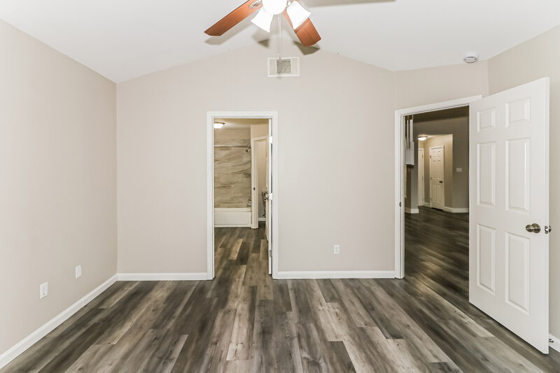 1,935/Mo, 10842 Riana Dr Houston, TX 77065 Main Bedroom View