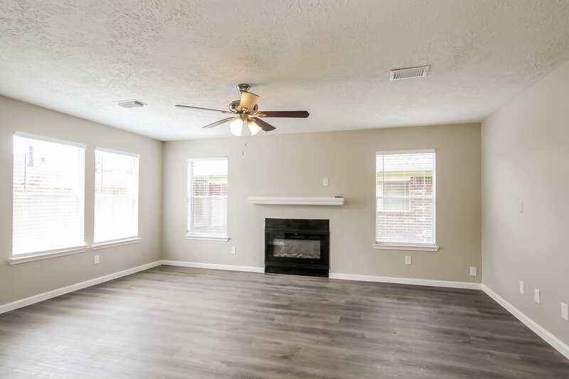 2,320/Mo, 5511 Aberton Ln Spring, TX 77379 Family Room View