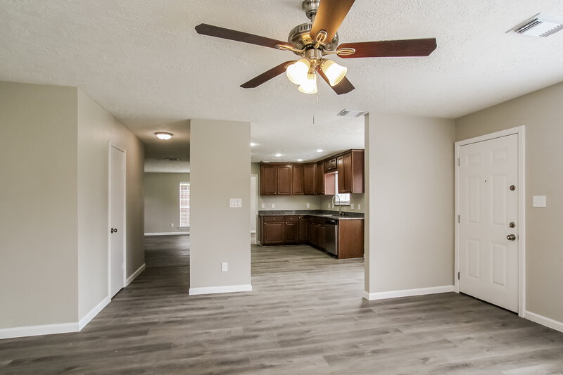 2,320/Mo, 5511 Aberton Ln Spring, TX 77379 Family Room View 2
