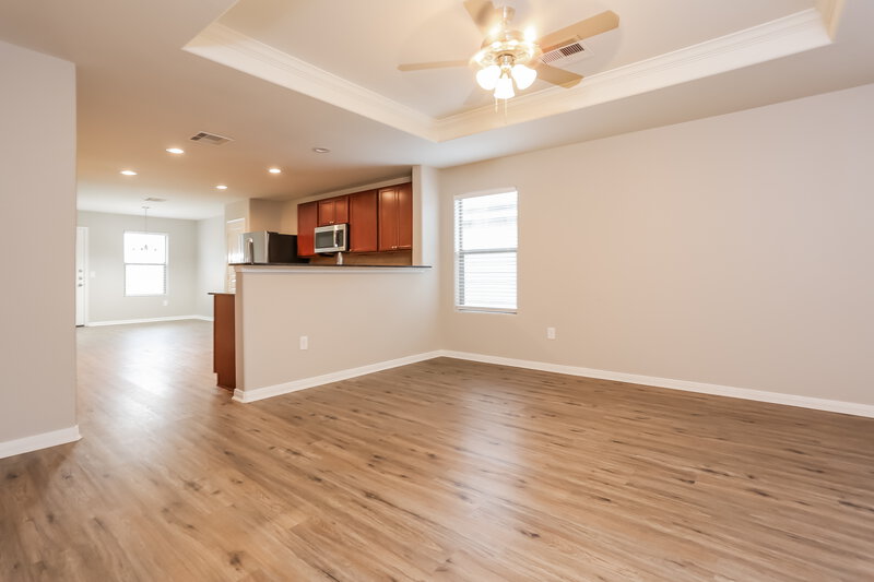 1,955/Mo, 9927 Sanders Rose Ln Houston, TX 77044 Living Room View