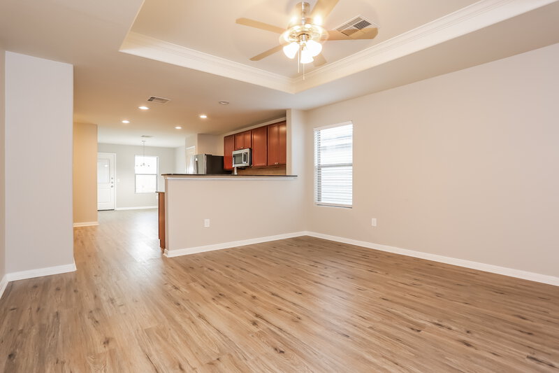 1,955/Mo, 9927 Sanders Rose Ln Houston, TX 77044 Living Room View 2