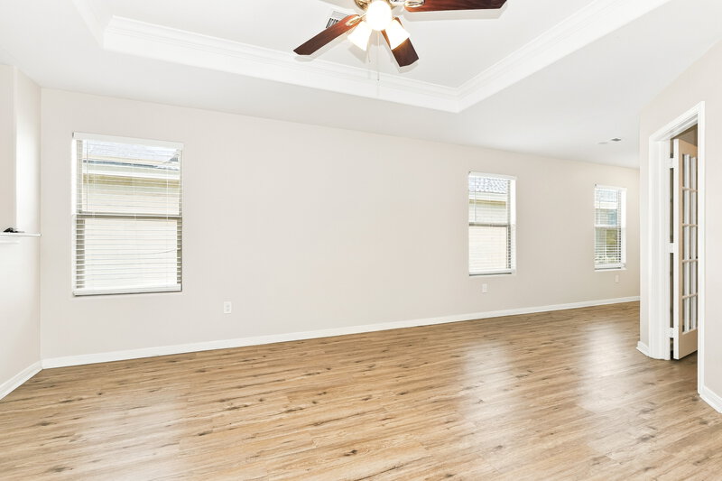 1,885/Mo, 9927 Sanders Rose Ln Houston, TX 77044 Living Room View 3
