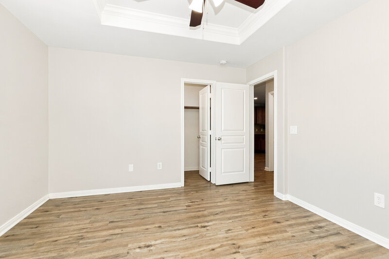 1,885/Mo, 9927 Sanders Rose Ln Houston, TX 77044 Primary Bedroom View 2