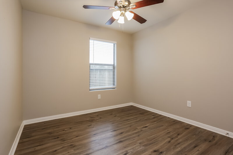 1,955/Mo, 9927 Sanders Rose Ln Houston, TX 77044 Bedroom View