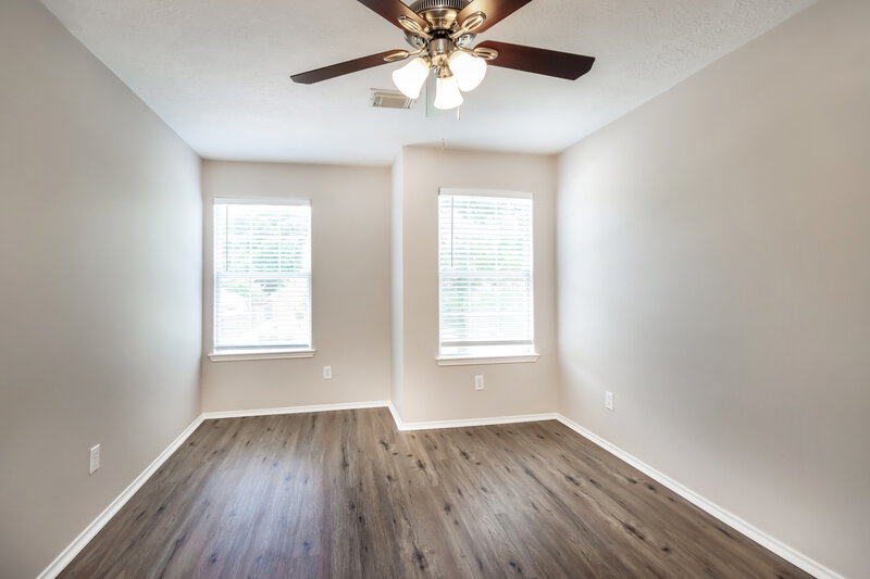 1,980/Mo, 18406 Atascocita Meadows Dr Humble, TX 77346 Bedroom View 2