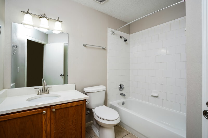 1,805/Mo, 18331 Atasca Woods Trace Humble, TX 77346 Bathroom View