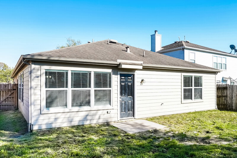 1,805/Mo, 18331 Atasca Woods Trace Humble, TX 77346 Rear View 2