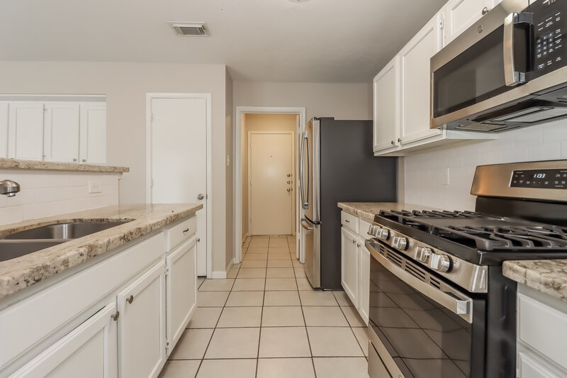 2,345/Mo, 3725 Nutwood Ln Spring, TX 77389 Kitchen View 2