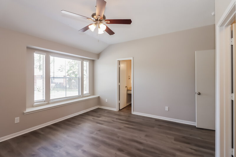 2,345/Mo, 3725 Nutwood Ln Spring, TX 77389 Main Bedroom View