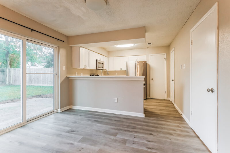 1,715/Mo, 4310 Shalom Creek Ln Spring, TX 77388 Dining Room View 2