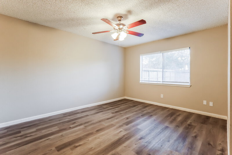 1,715/Mo, 4310 Shalom Creek Ln Spring, TX 77388 Main Bedroom View