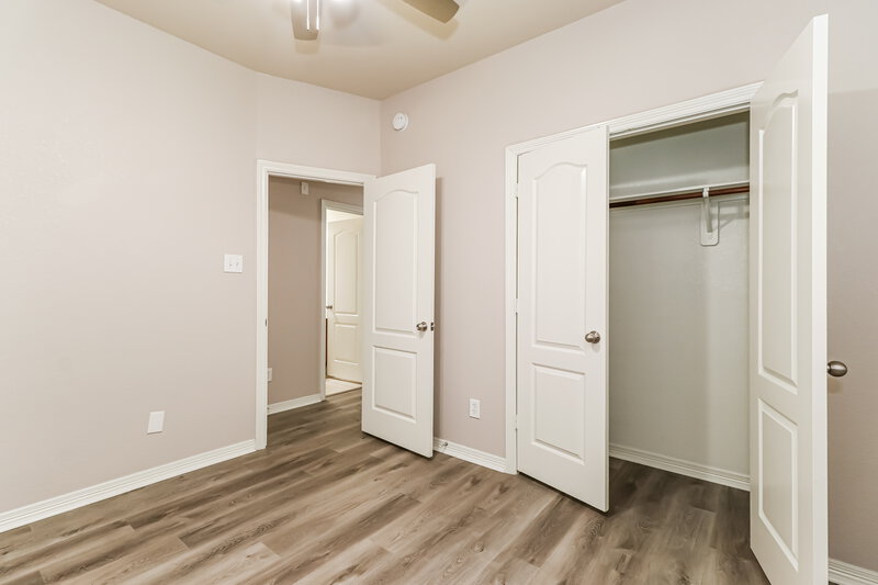 1,880/Mo, 969 Oak Lynn Dr Willis, TX 77378 Bedroom View 2