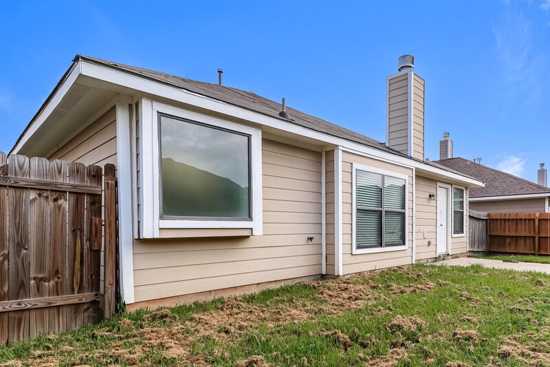 1,880/Mo, 969 Oak Lynn Dr Willis, TX 77378 Rear View