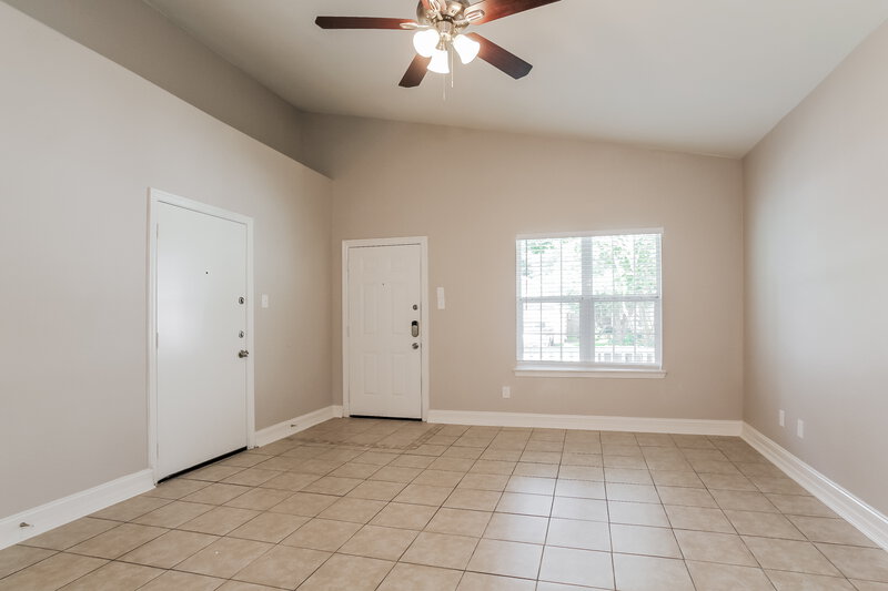 1,815/Mo, 21314 Cherry Canyon Ln Tomball, TX 77375 Living Room View 2