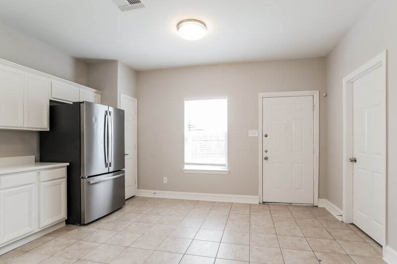 1,815/Mo, 21314 Cherry Canyon Ln Tomball, TX 77375 Kitchen View