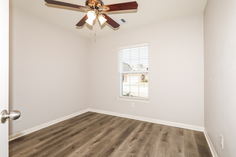 1,865/Mo, 12039 Quartersawn Ln Pinehurst, TX 77362 Bedroom View